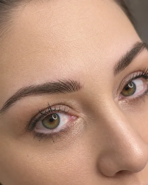 Silky Hairstroke Brows — brwi wykonane autorską techniką włosa maszynowego