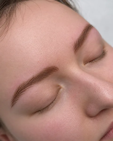 Silky Hairstroke Brows — włos maszynowy Bielsko-Biała — Silky — włos maszynowy w zbliżeniu